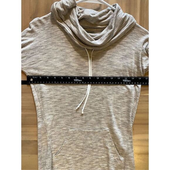 Athleta Long Sleeve Cowl‎ Neck Pull Over - Picture 6 of 6